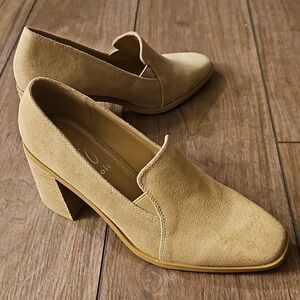 NEW! JOIE Wevenly Suede Slip On Loafer Style Shoe Pump Heel.